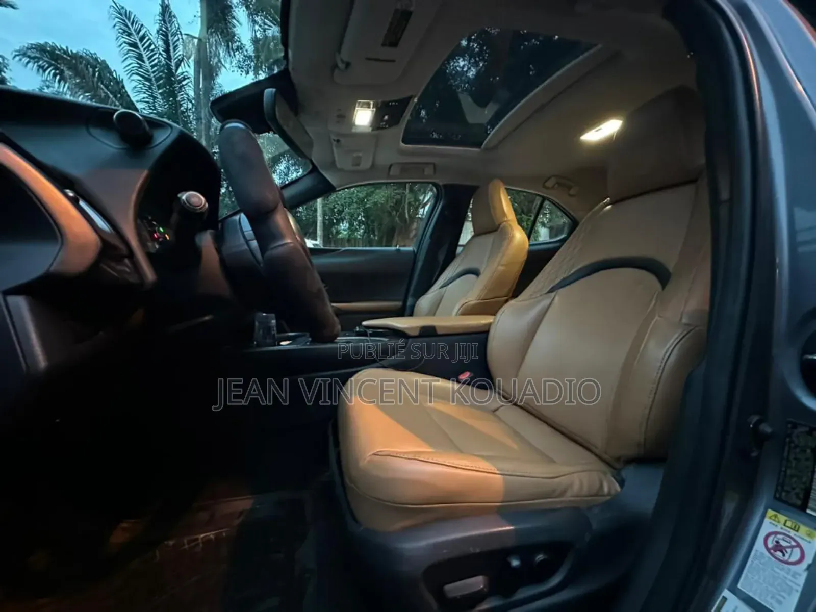 Lexus UX 200 2020 Argenté