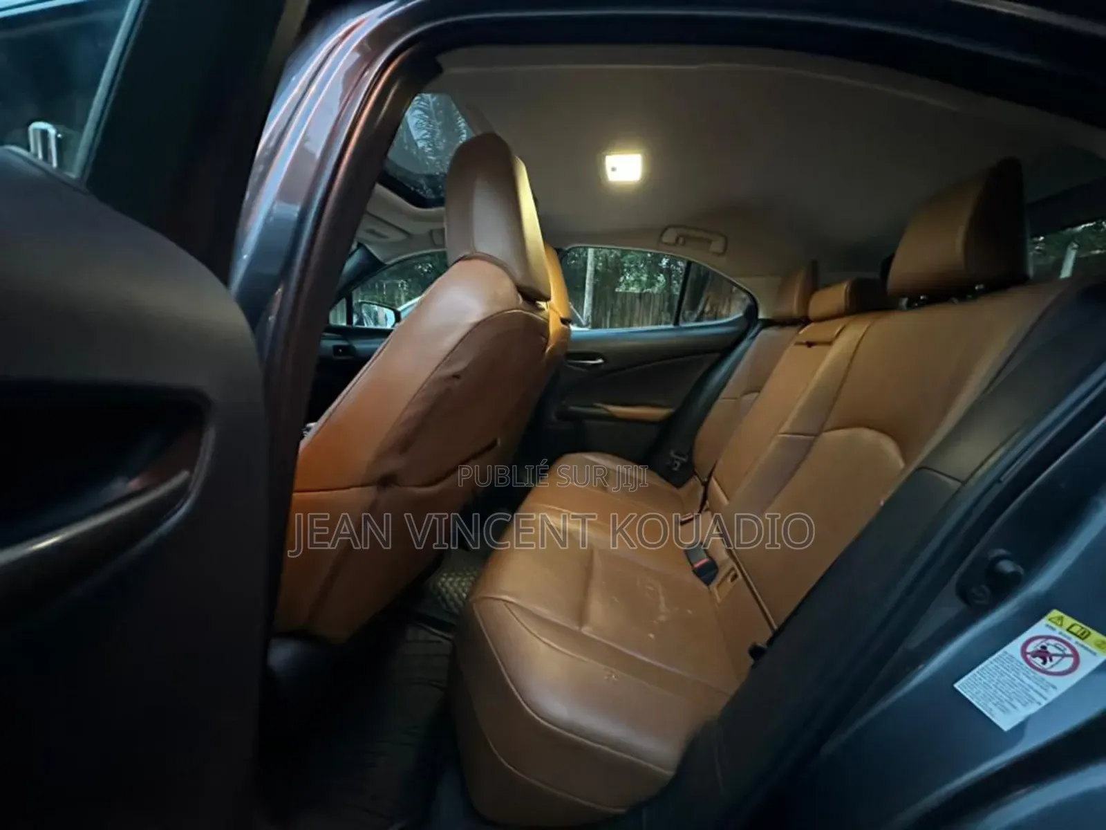 Lexus UX 200 2020 Argenté