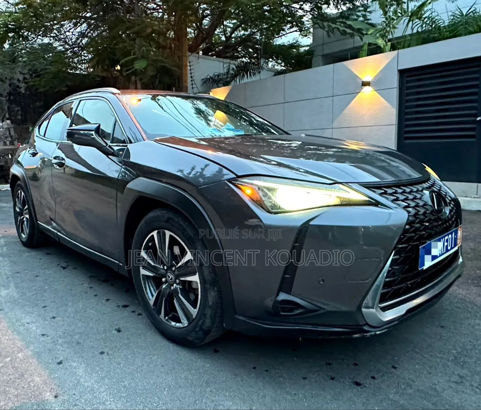 Lexus UX 200 2020 Argenté