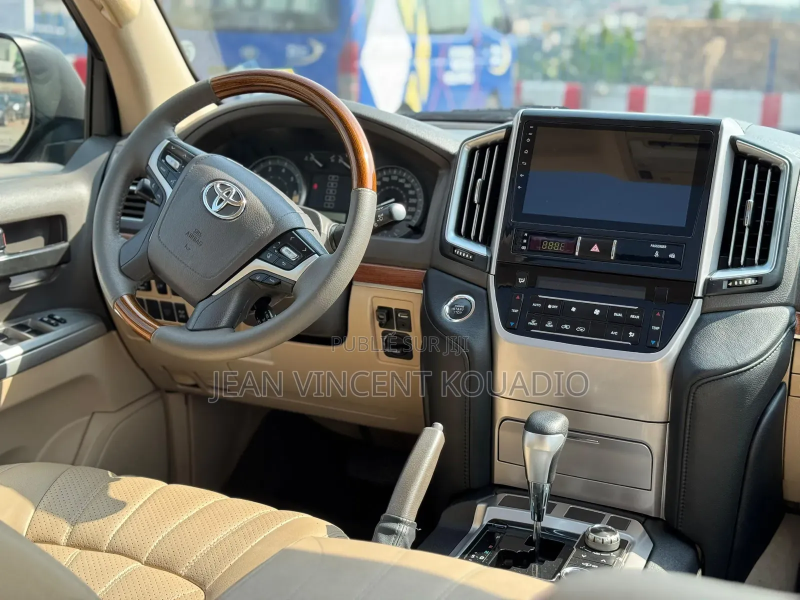 Toyota Land Cruiser 4.5 V8 GXR 2016 Black