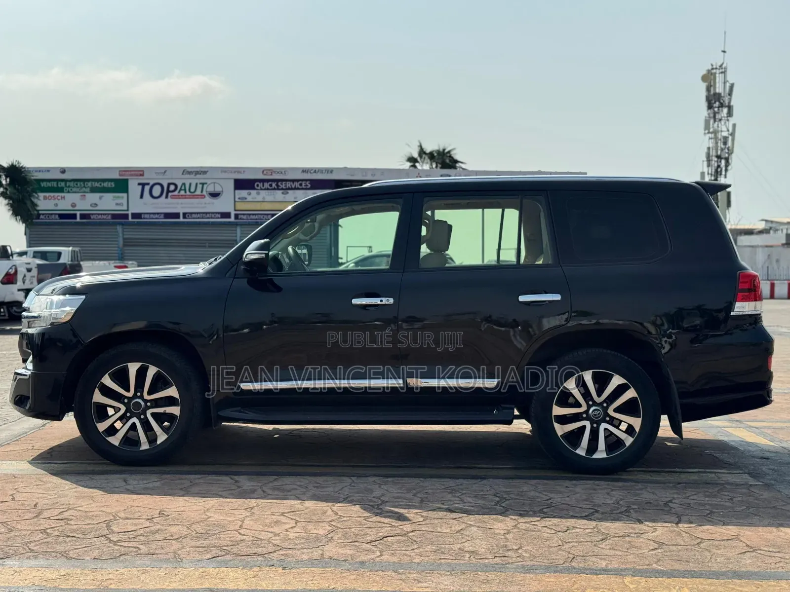 Toyota Land Cruiser 4.5 V8 GXR 2016 Black