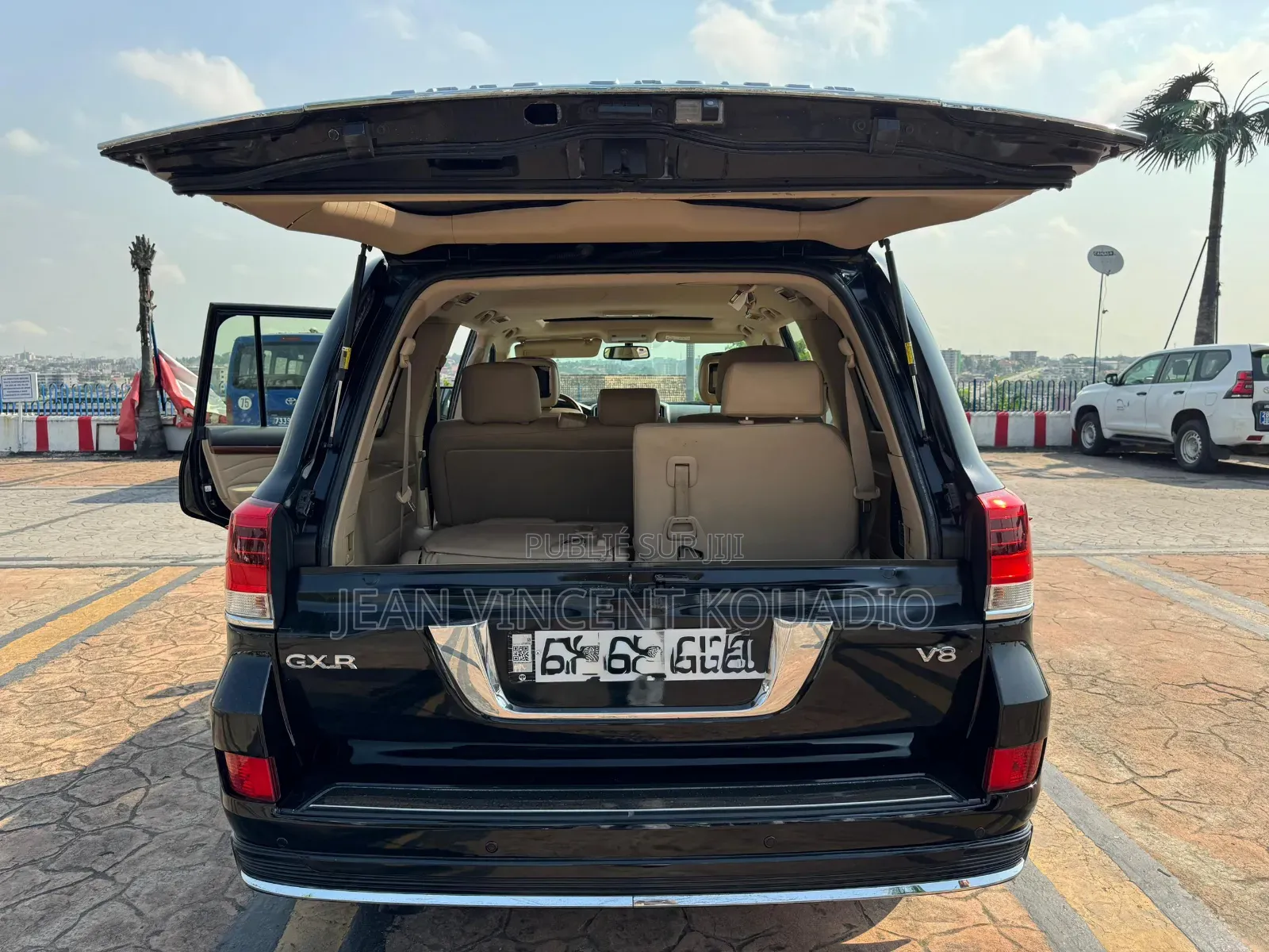 Toyota Land Cruiser 4.5 V8 GXR 2016 Black