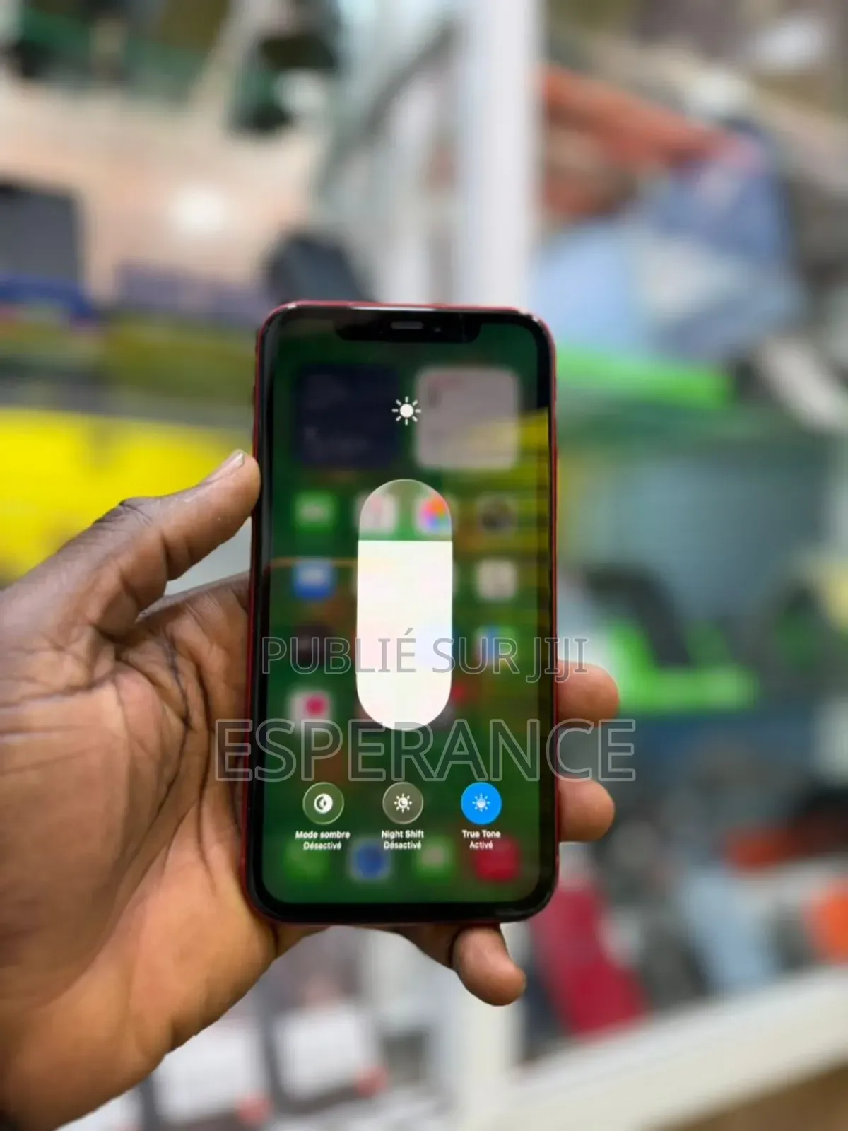 Apple iPhone 11 64 GB Rouge