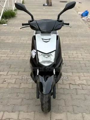 New Yamaha 2007 Black