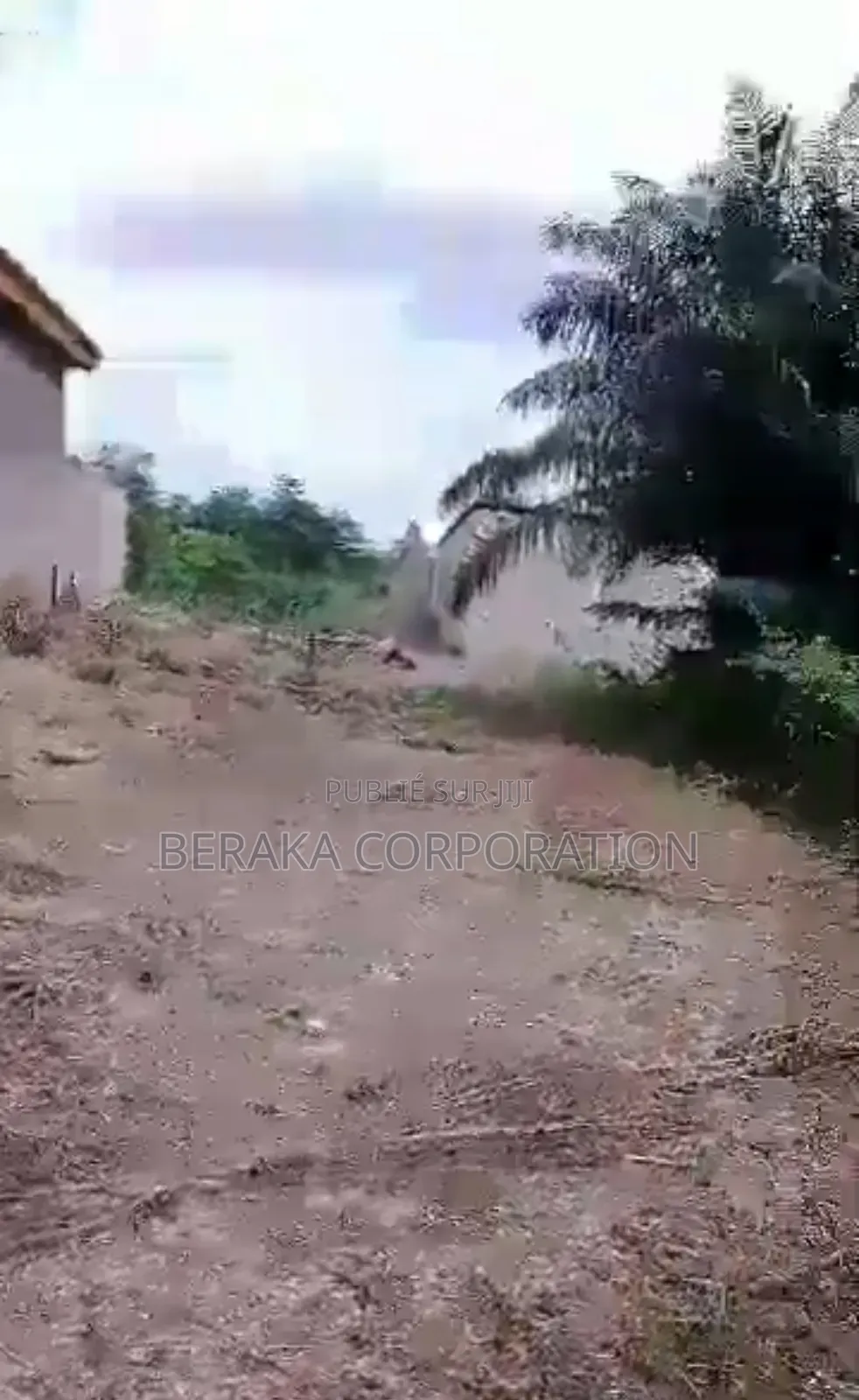 4chbre Villa dans Beraka Corporation, Daloa à Vendre