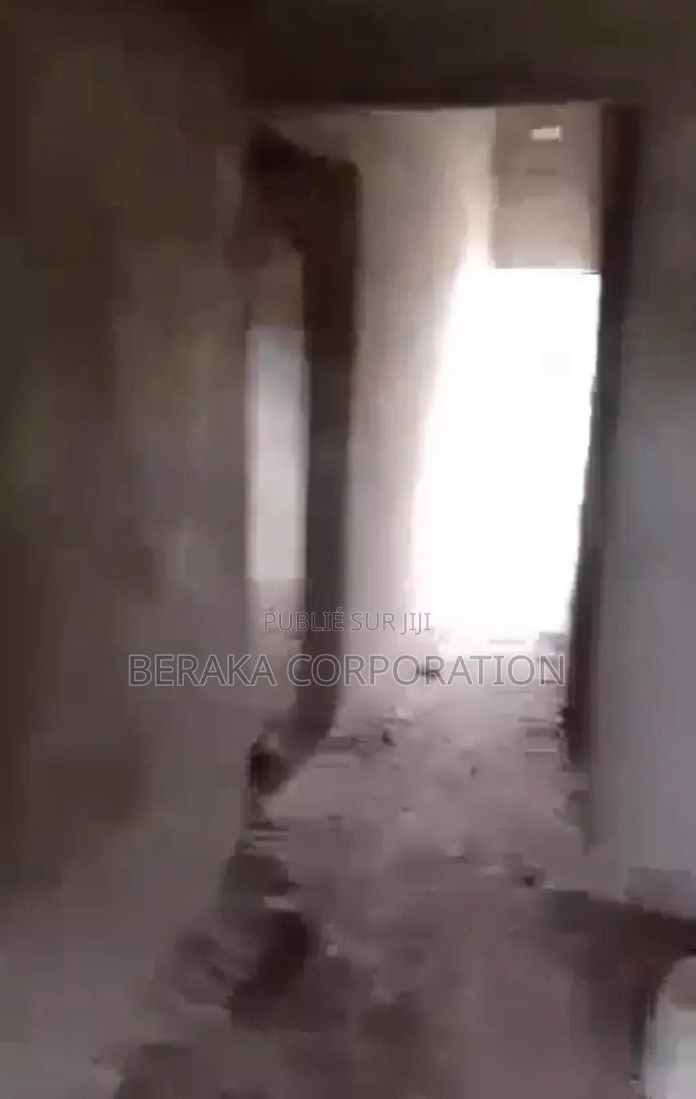 4chbre Villa dans Beraka Corporation, Daloa à Vendre