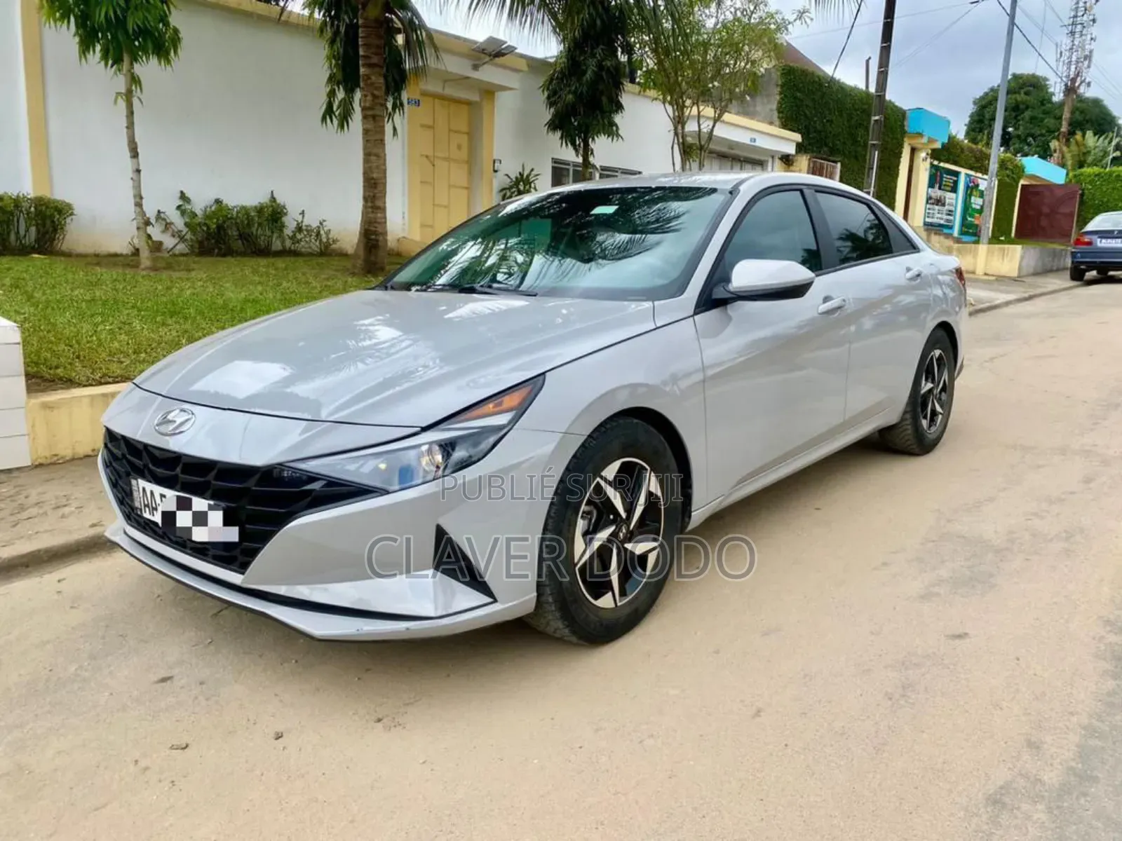 Hyundai Elantra 2021 Gris