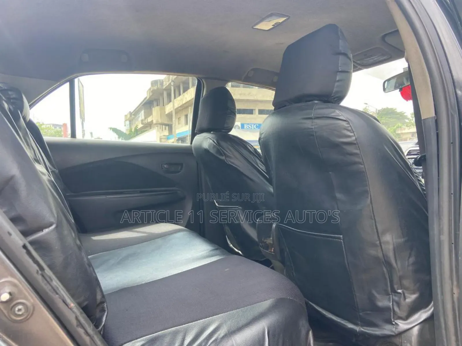 Toyota Yaris SE Hatchback 5dr 2012 Black