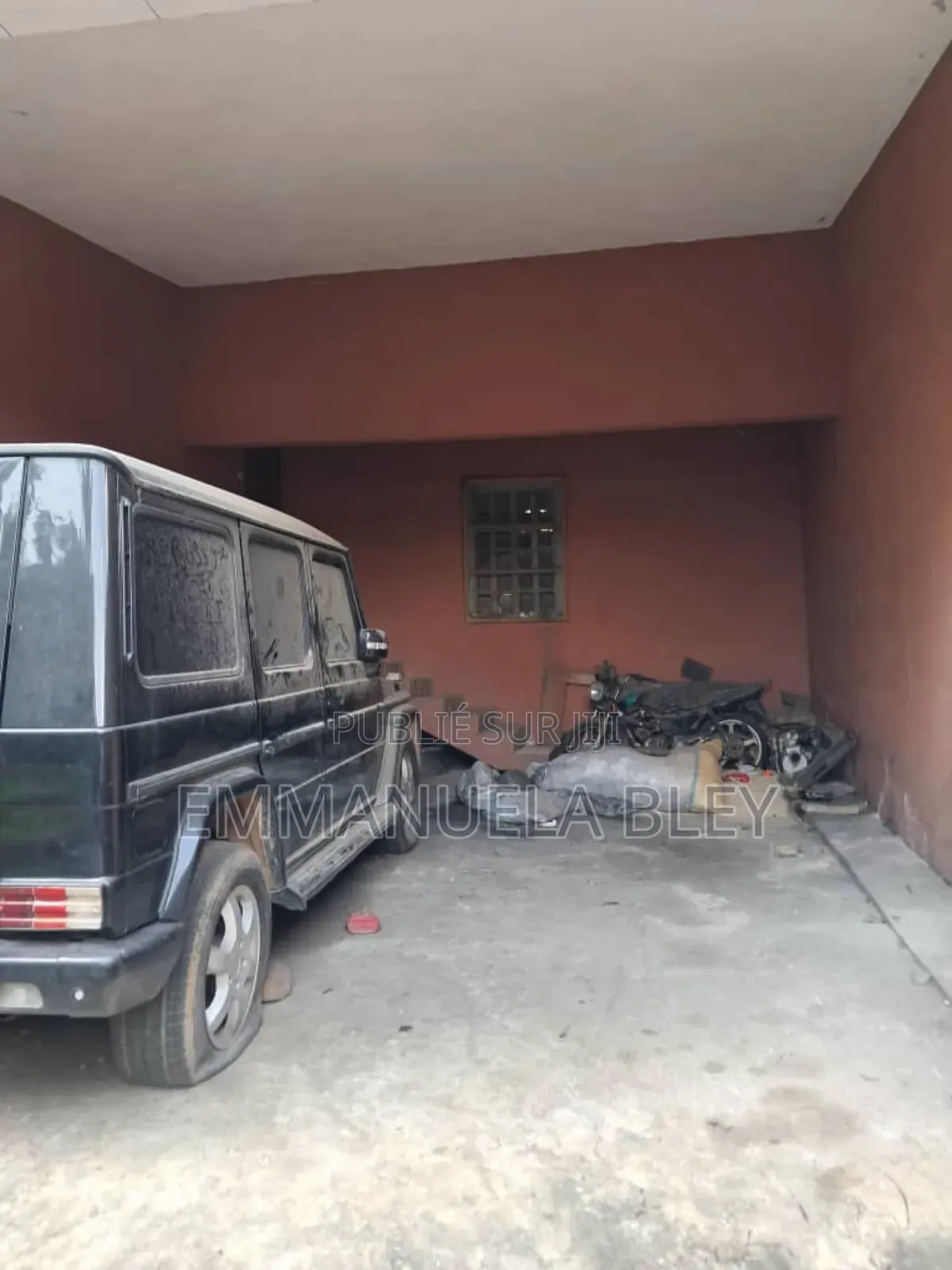 6chbre Villa dans Deux Plateaux à Vendre