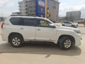 Toyota Land Cruiser 4.0 V6 GXR 2019 Blanc
