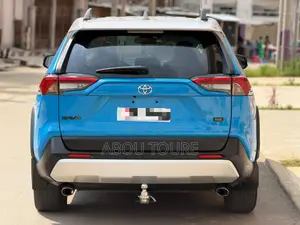 Toyota RAV4 2024 Blue