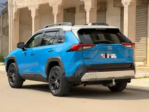 Toyota RAV4 2024 Blue