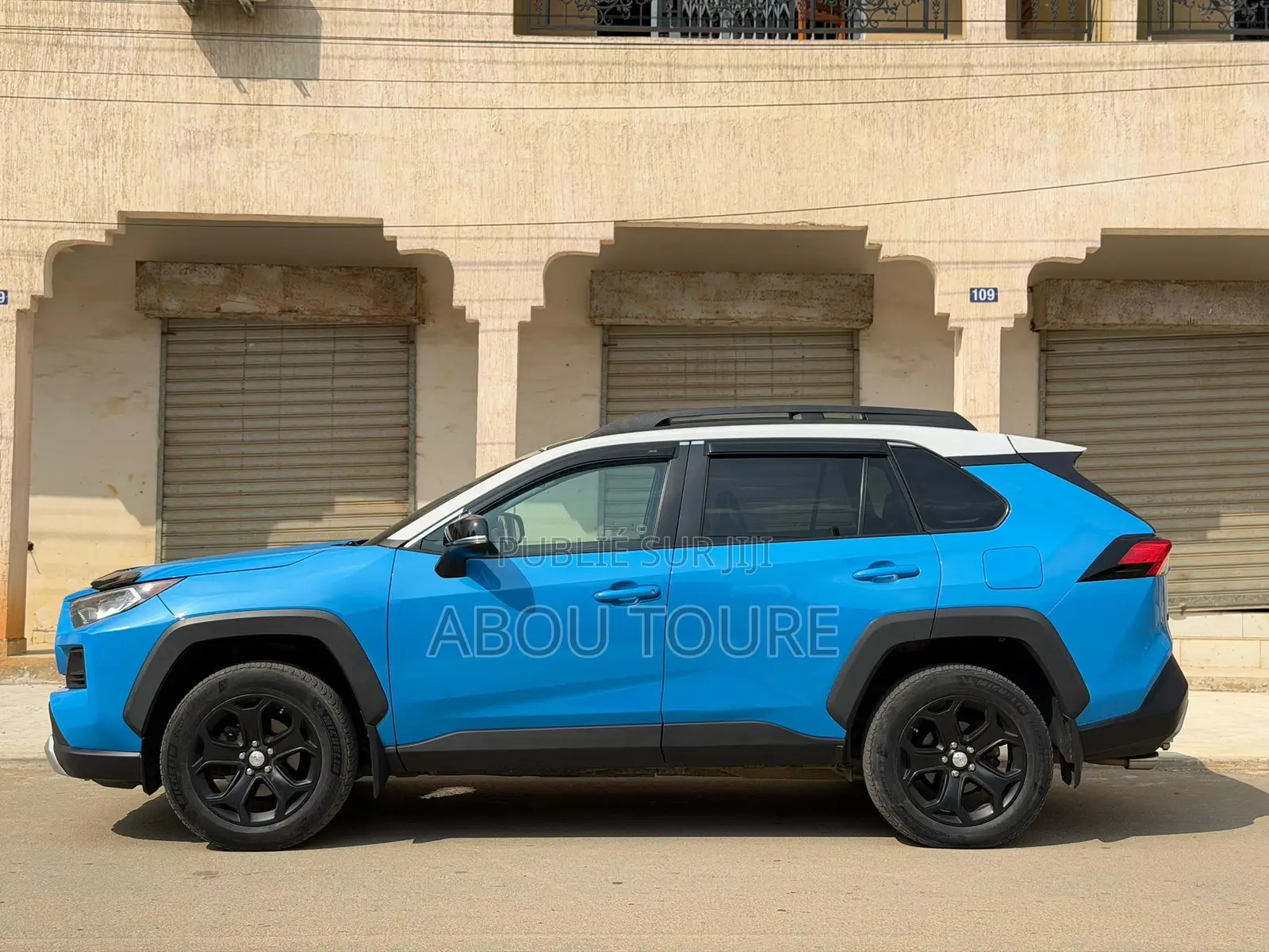 Toyota RAV4 2024 Blue