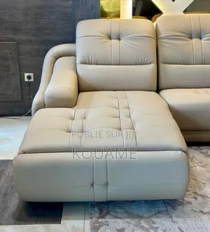 Canapé d'Angle Neuf Disponible