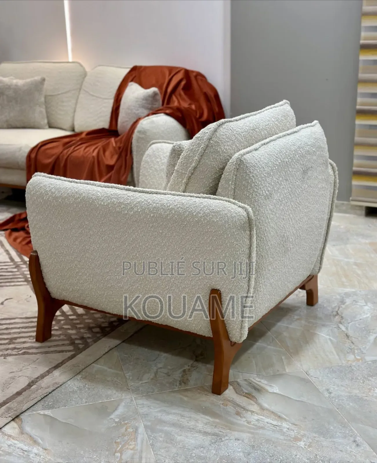 Salon Complet Neuf Disponible