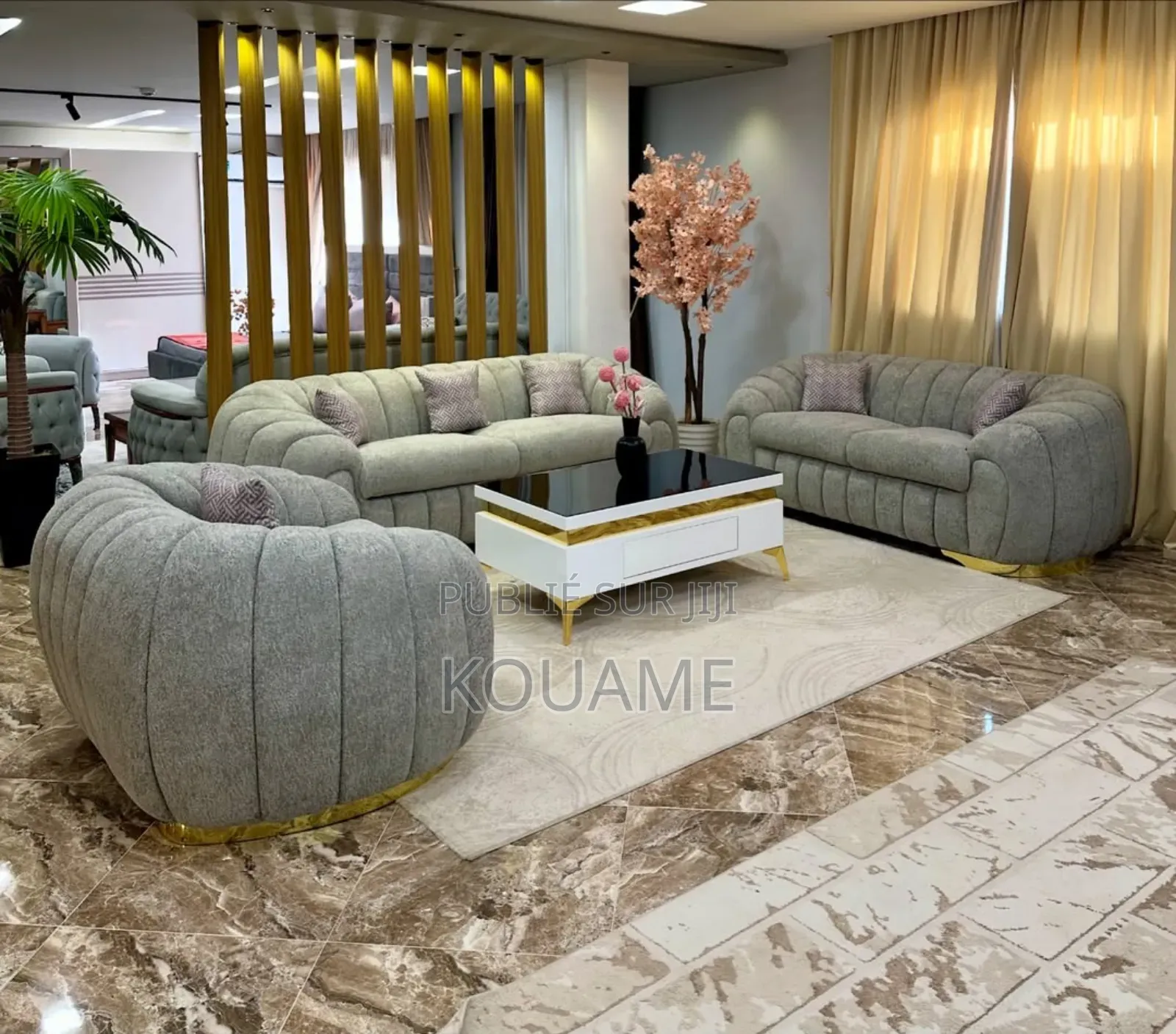 Votre Salon De Qualité Neuf Disponible