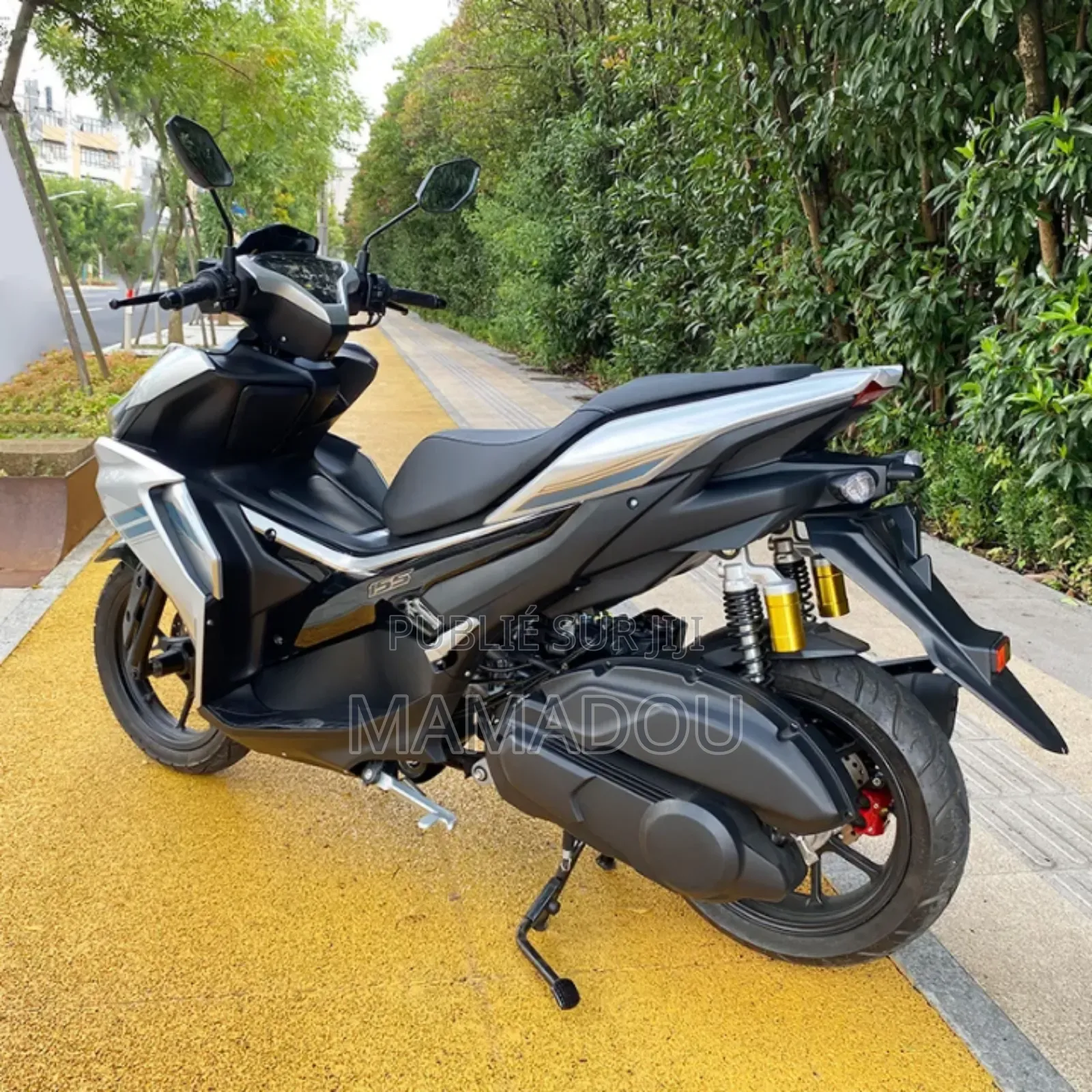 New Yamaha R1 2024 Argenté