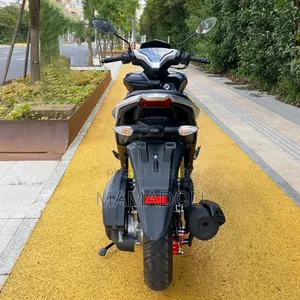 New Yamaha R1 2024 Argenté