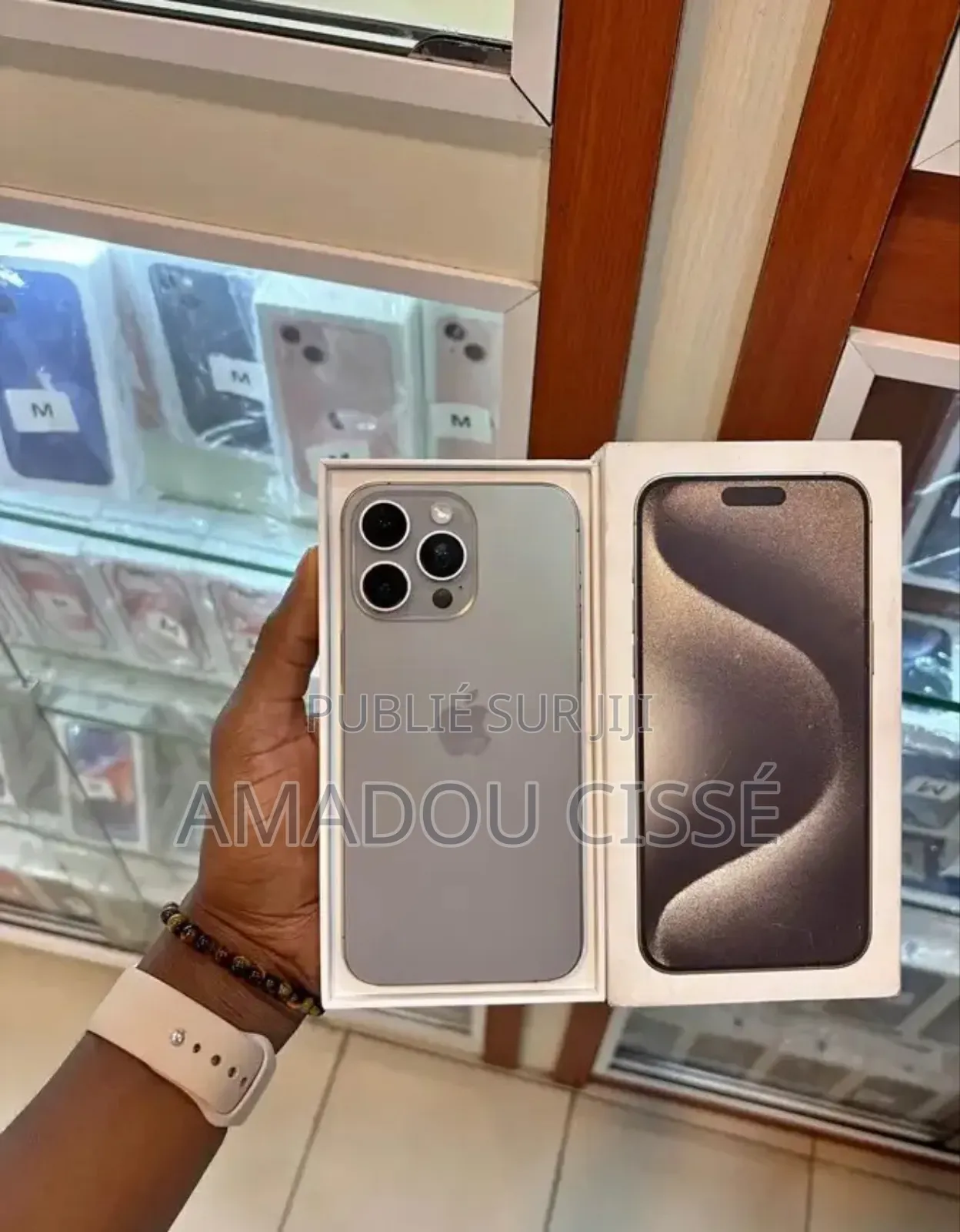 New Apple iPhone 15 Pro Max 256 GB Black