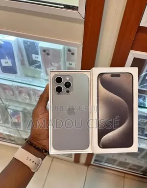 New Apple iPhone 15 Pro Max 256 GB Black