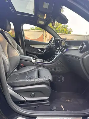 Mercedes-Benz GLC-Class GLC 300 4MATIC AWD 2023 Noir Mat