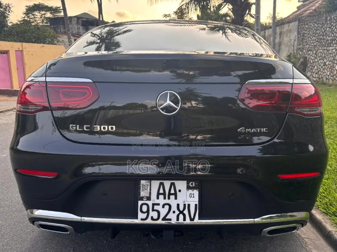 Mercedes-Benz GLC-Class GLC 300 4MATIC AWD 2023 Noir Mat