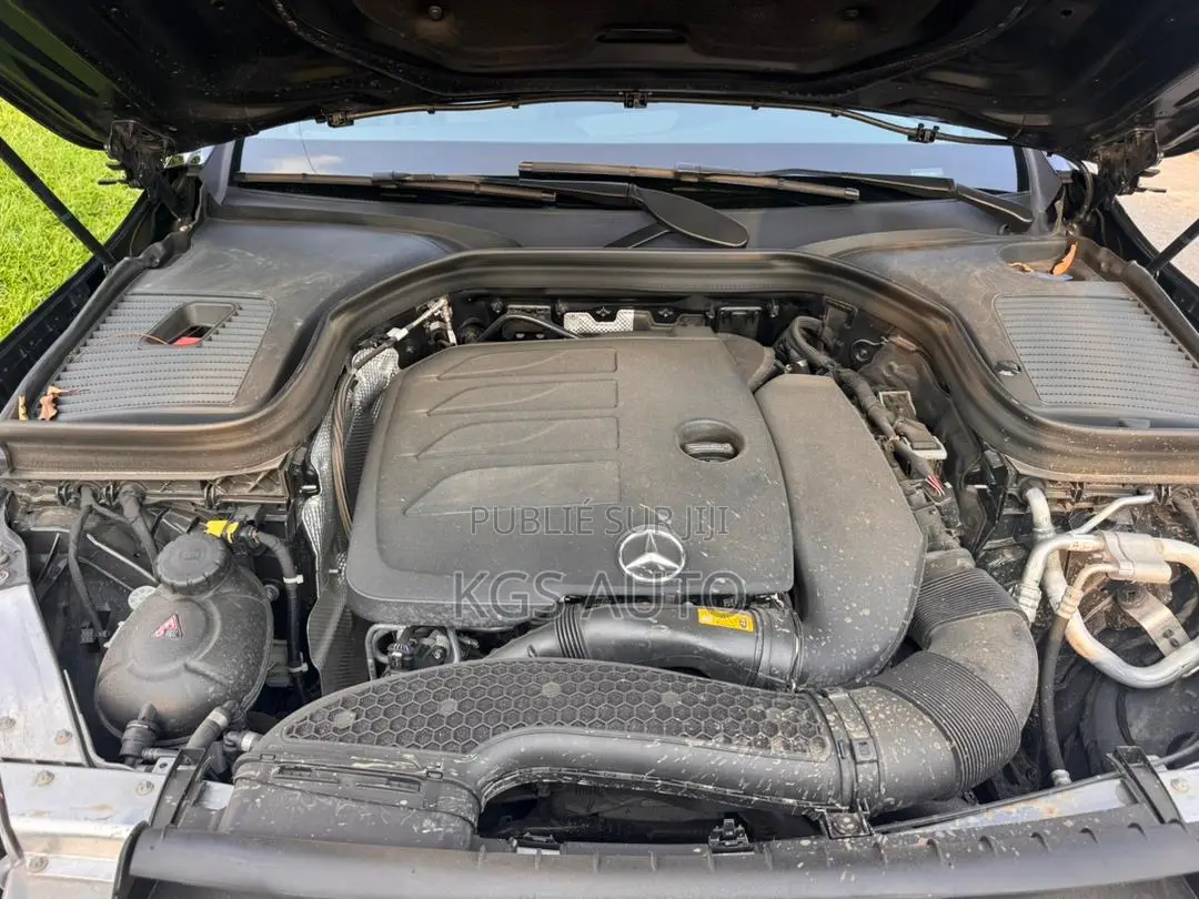 Mercedes-Benz GLC-Class GLC 300 4MATIC AWD 2023 Noir Mat