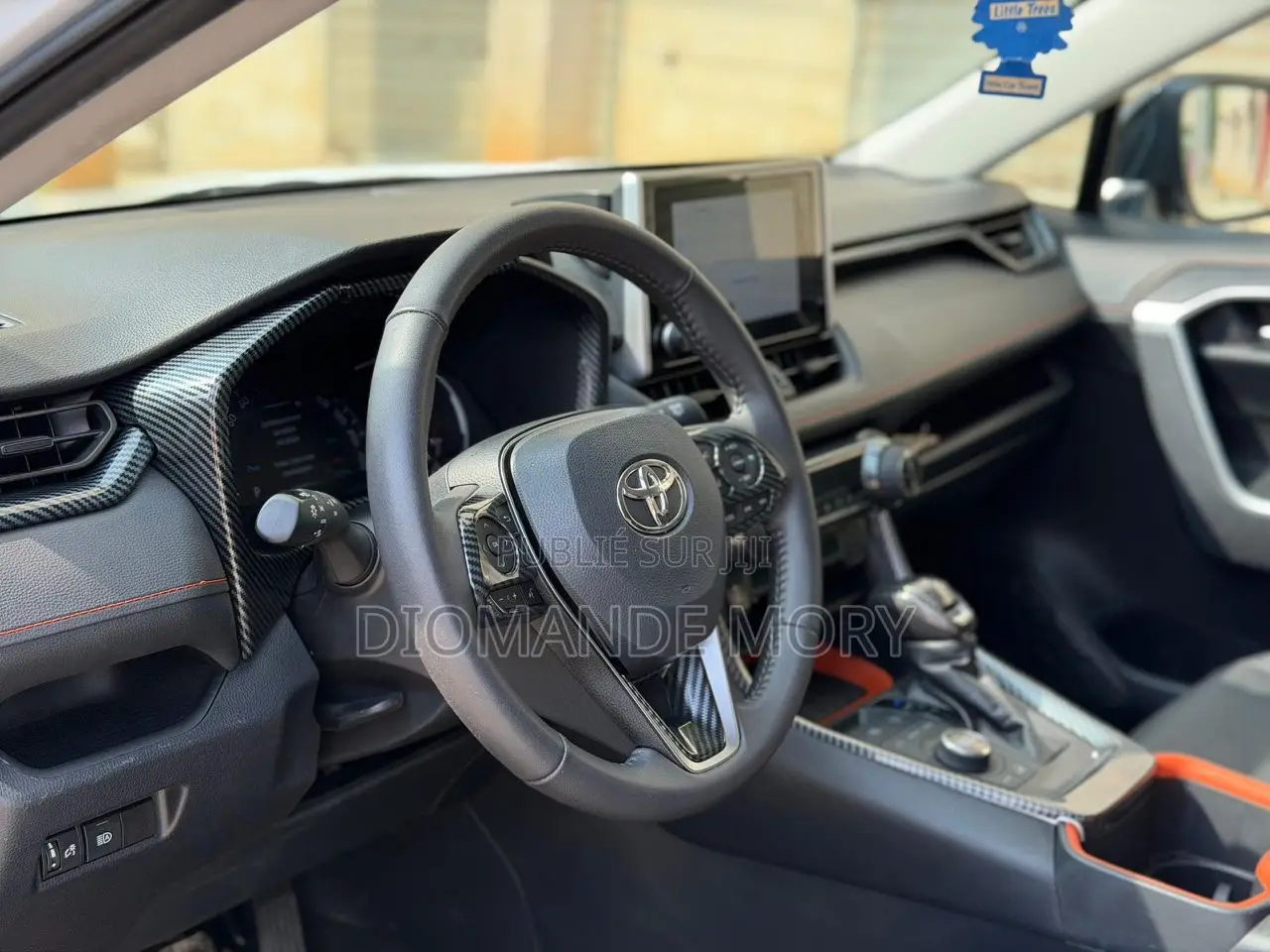 Toyota RAV4 Limited 2025 Blanc