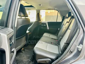 New Toyota 4-Runner 2024 Gris