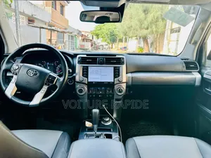 New Toyota 4-Runner 2024 Gris