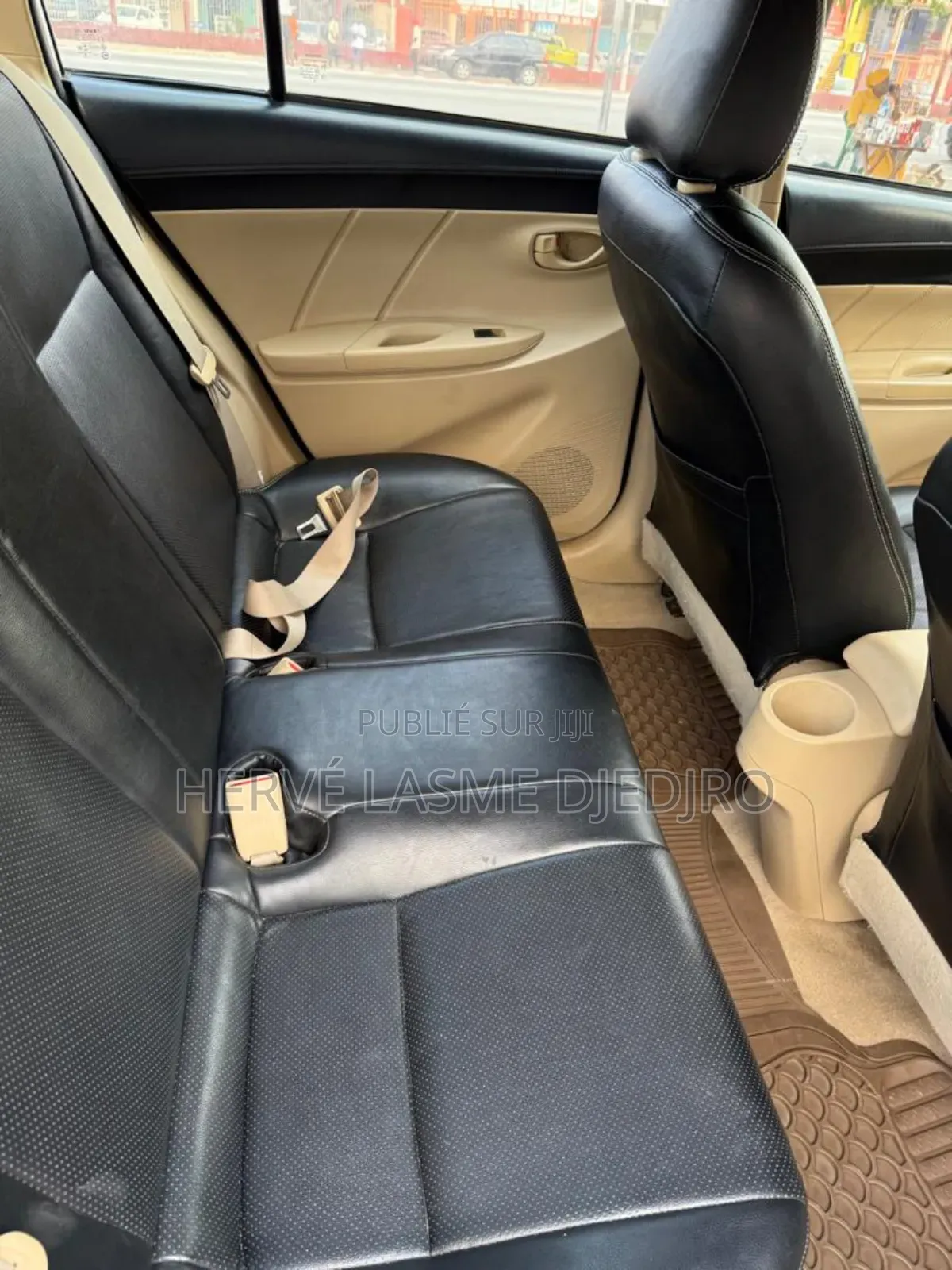 Toyota Yaris 2015 Blanc