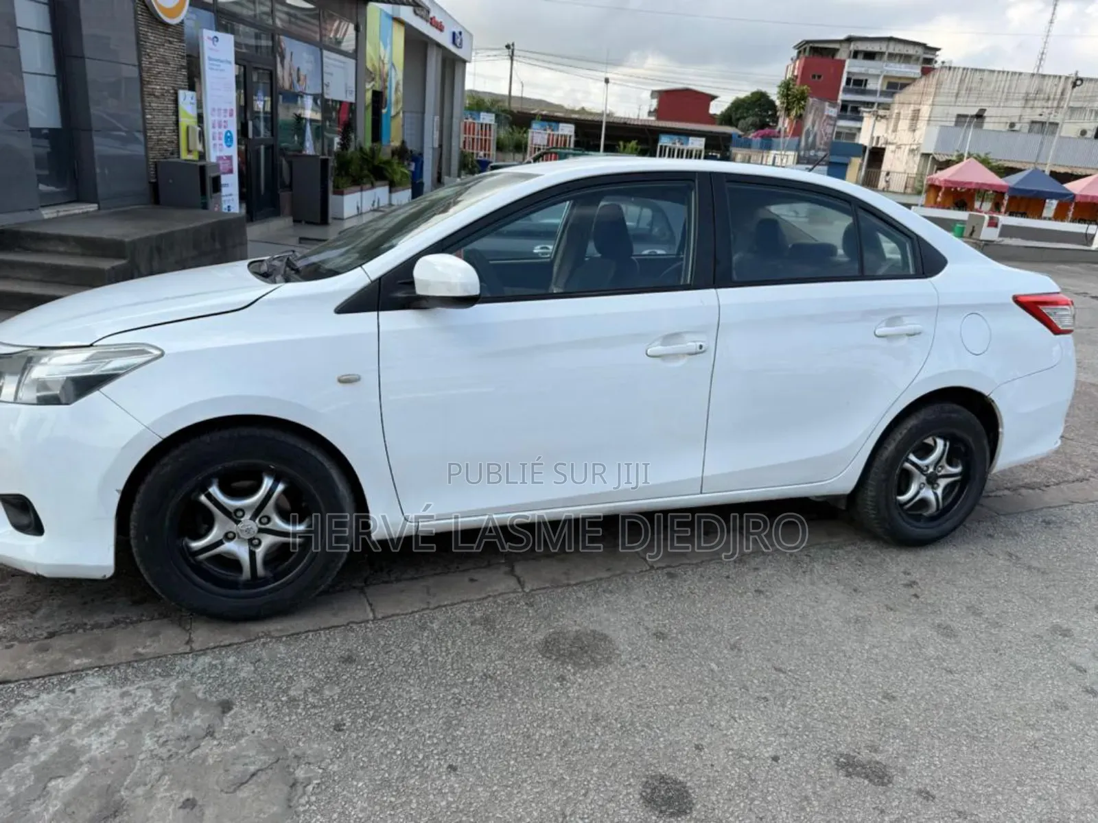Toyota Yaris 2015 Blanc