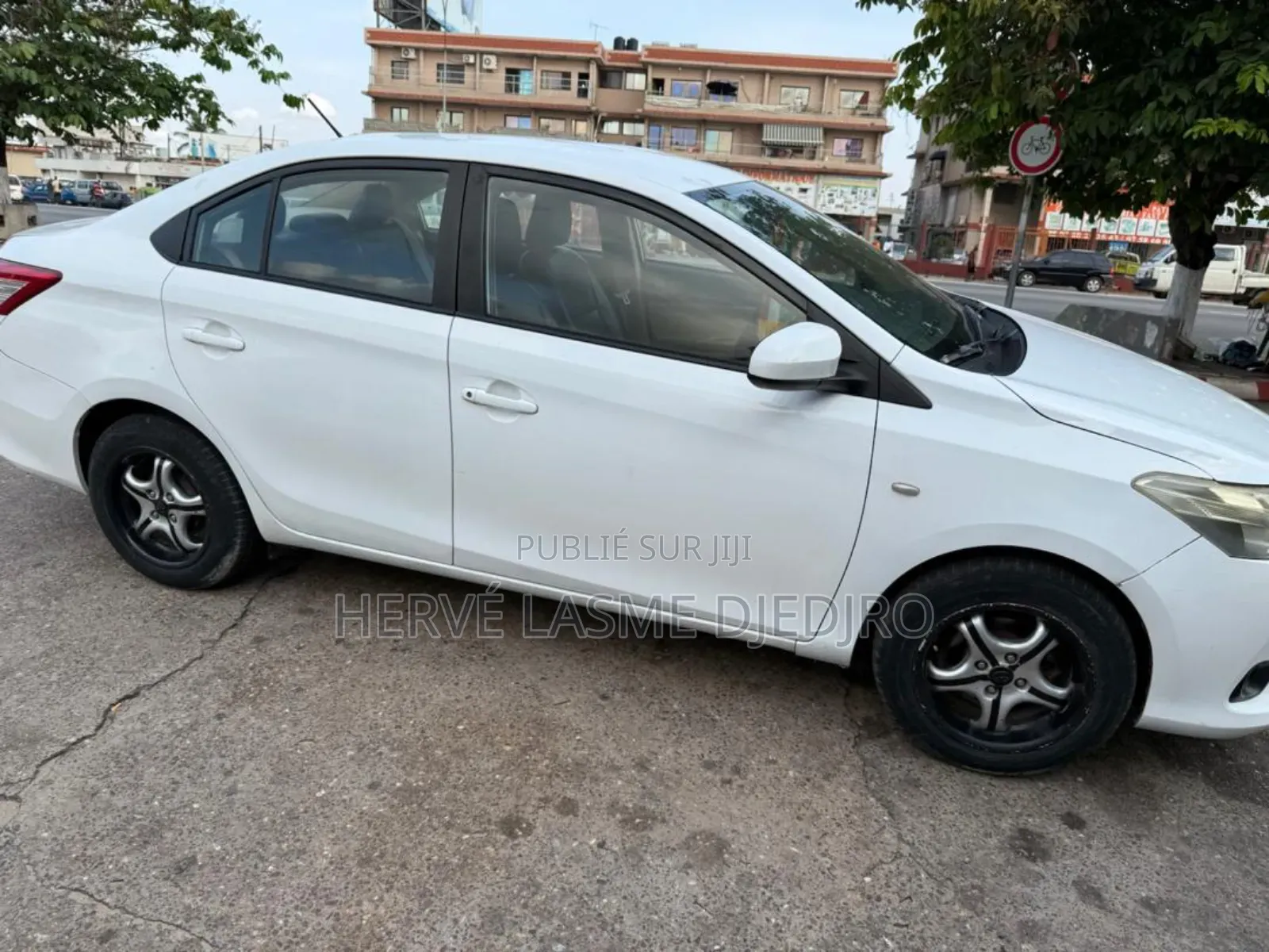 Toyota Yaris 2015 Blanc