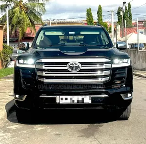 Toyota Land Cruiser 2025 Black