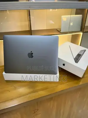New Ordinateur Portable Apple MacBook 2019 8GB AMD Ryzen 7 SSD 256GB