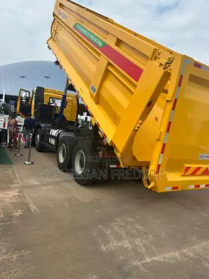 Camion Benne Faw 10 Roues Neuve