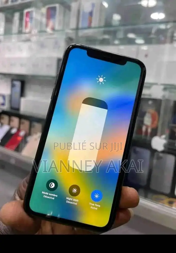 New Apple iPhone 11 64 GB Argenté