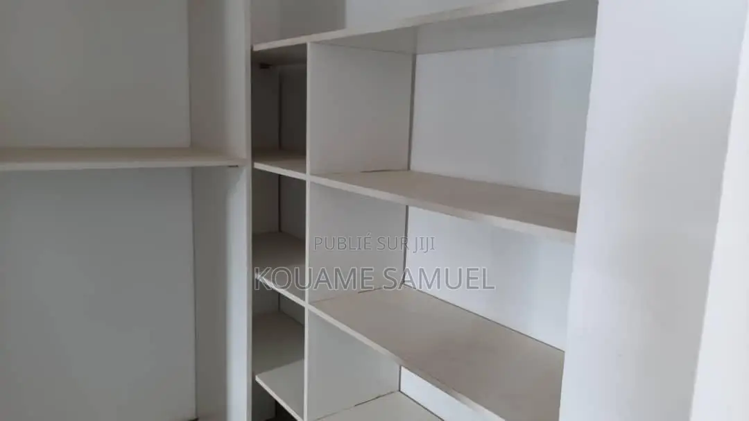 6chbre Villa dans Cocody à Louer