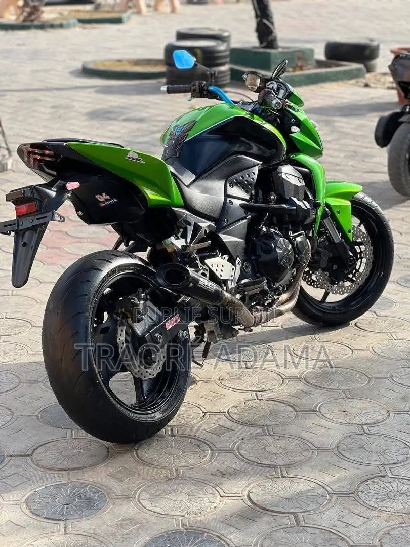 New Kawasaki Z750 2023 Vert