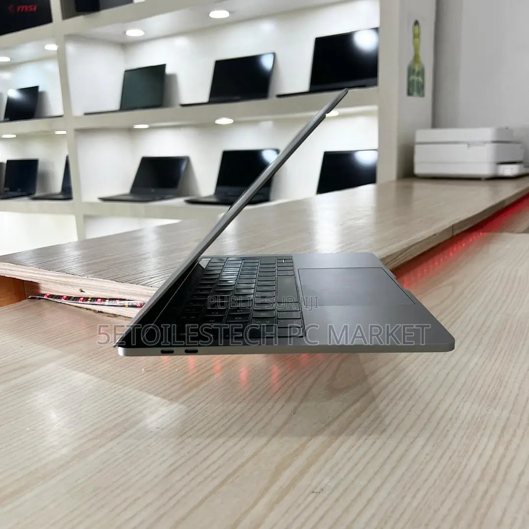 Ordinateur Portable Apple MacBook Pro 2018 8GB Intel Core I5 SSD 256GB