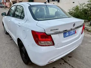 Suzuki Dzire 2024 Blanc