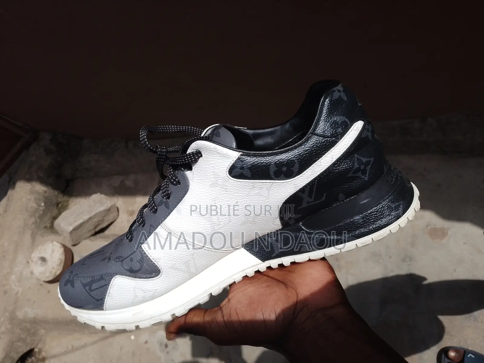 Chaussures Louis Vuitton Run Away Cuire d'Origine