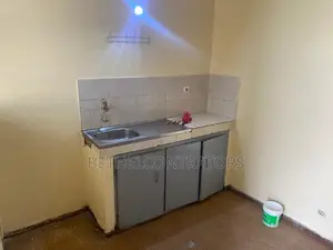 5chbre Appartement dans Bethelcontractors, Deux Plateaux à Louer