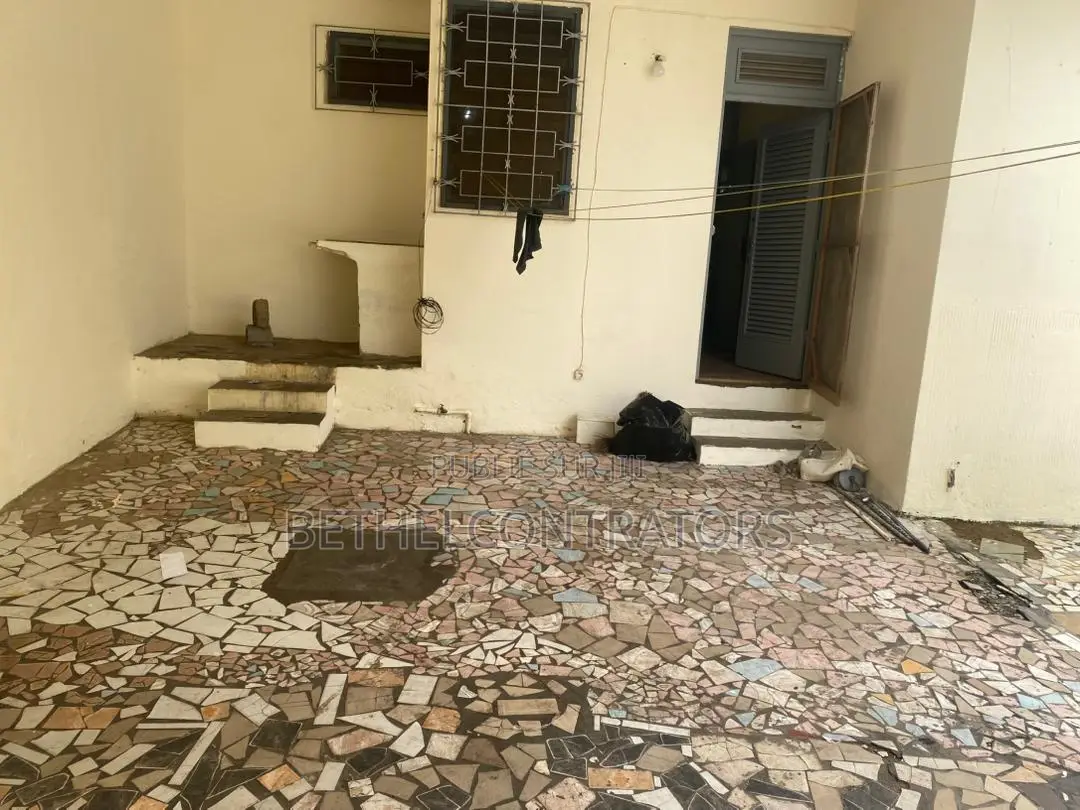 5chbre Appartement dans Bethelcontractors, Deux Plateaux à Louer