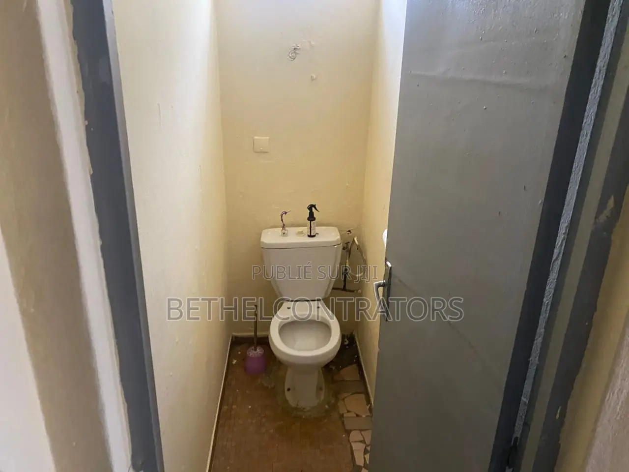 5chbre Appartement dans Bethelcontractors, Deux Plateaux à Louer