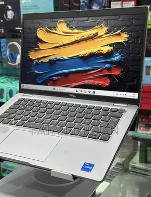 New Ordinateur Portable Dell Latitude 5520 16GB Intel Core I5 SSD 512GB