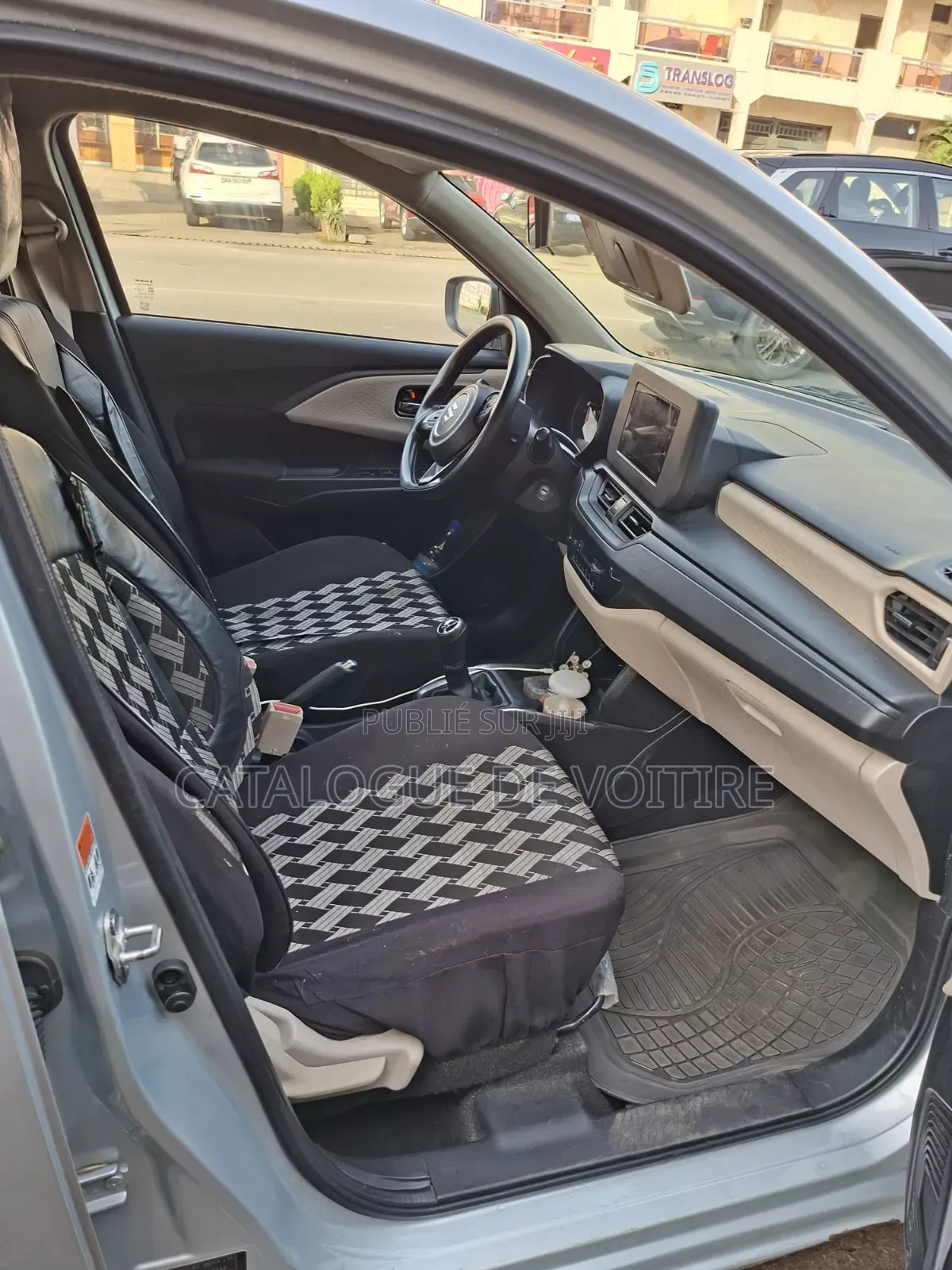 Suzuki Dzire 2025 Gris