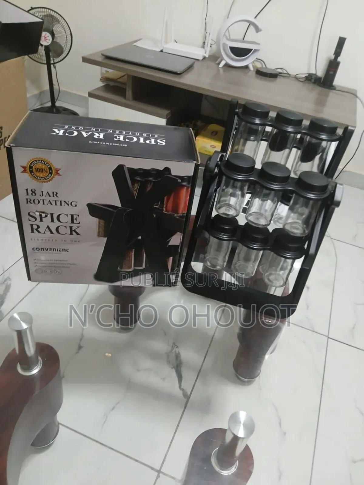 Porte-Épices Rotatif – 18 Bocaux