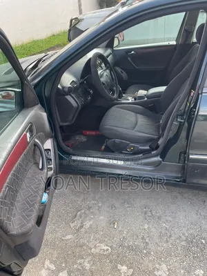 Mercedes-Benz C200 2004 Ivoire