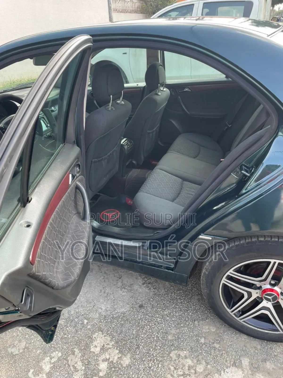 Mercedes-Benz C200 2004 Ivoire